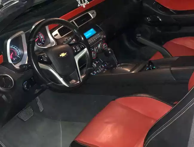 Used Chevrolet Camaro For Sale in Al Sadd , Doha #5201 - 1  image 